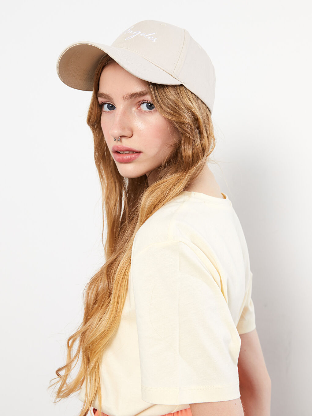 Gri Nakışlı Kadın Kep Şapka-1