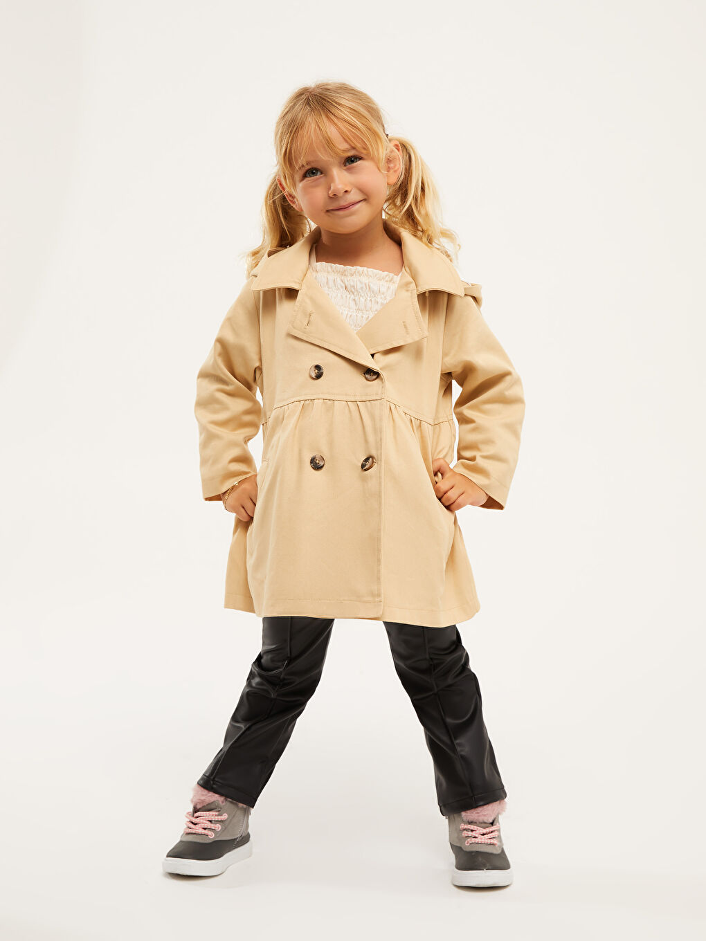 Bej Kapüşonlu Uzun Kollu Basic Kız Bebek Trençkot