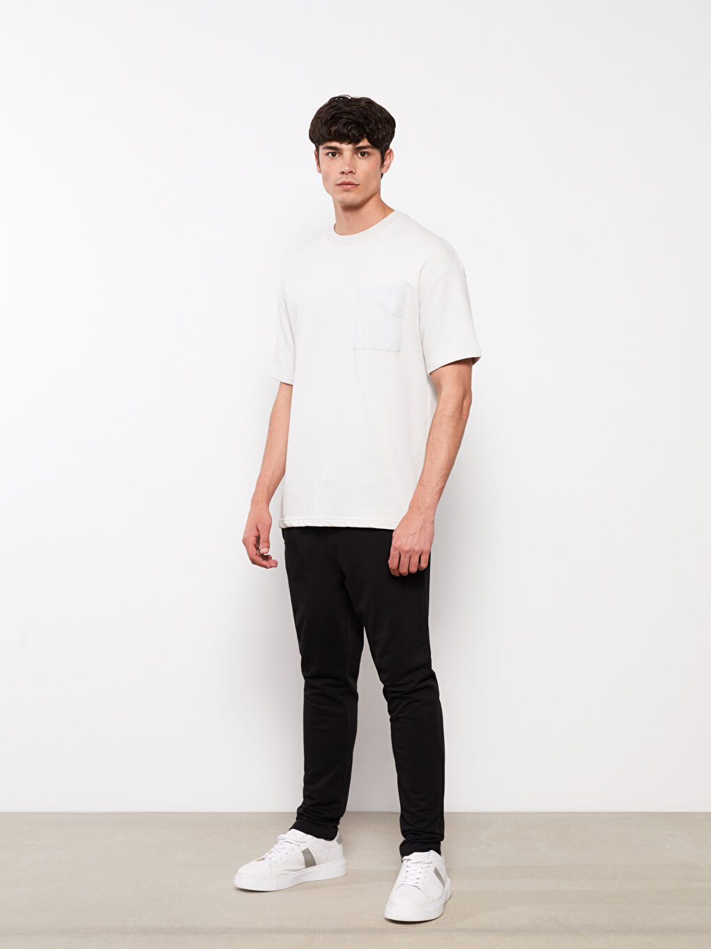 Siyah Dar Kalıp Erkek Eşofman Altı-1