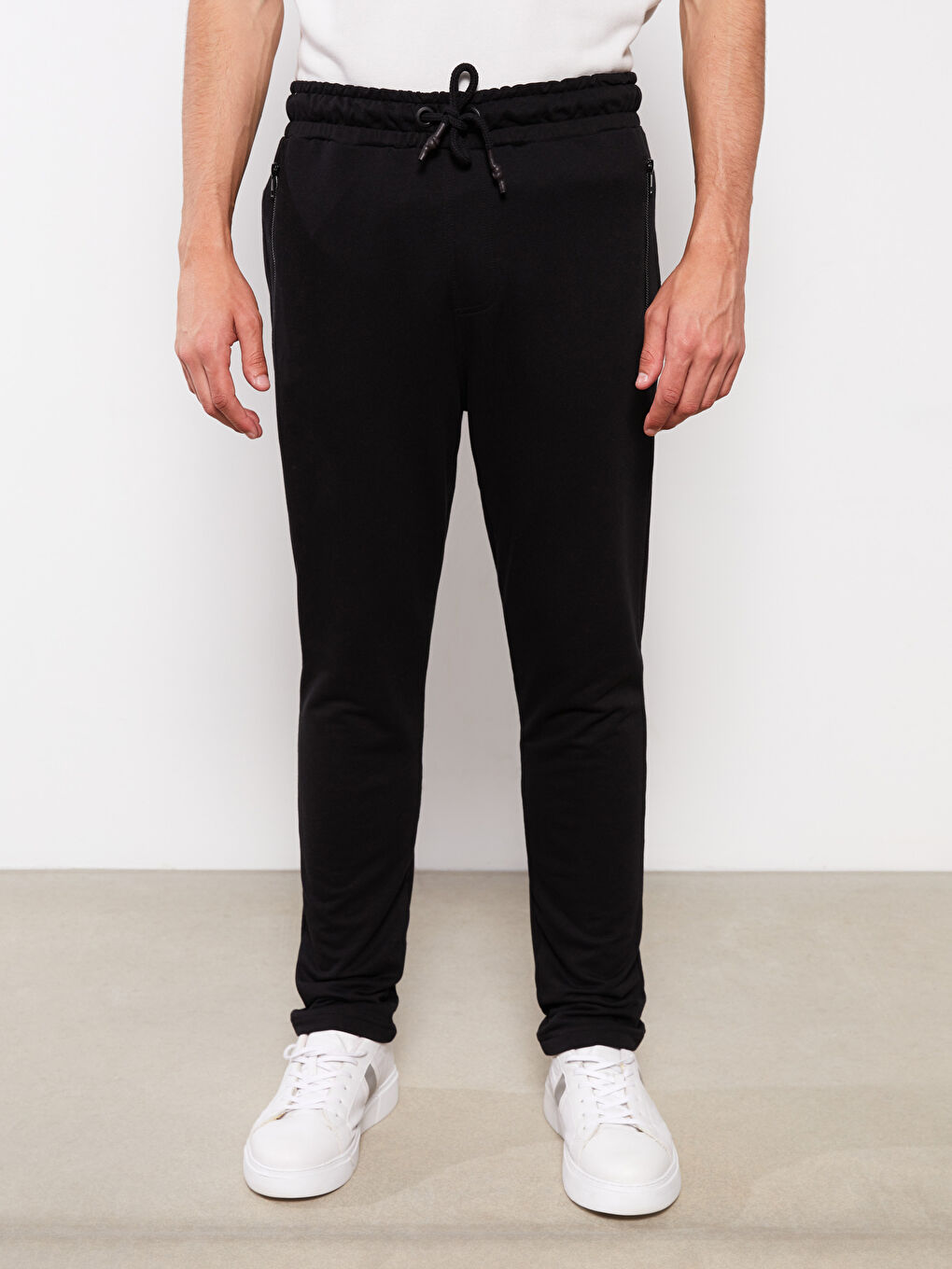 Siyah Dar Kalıp Erkek Eşofman Altı-3