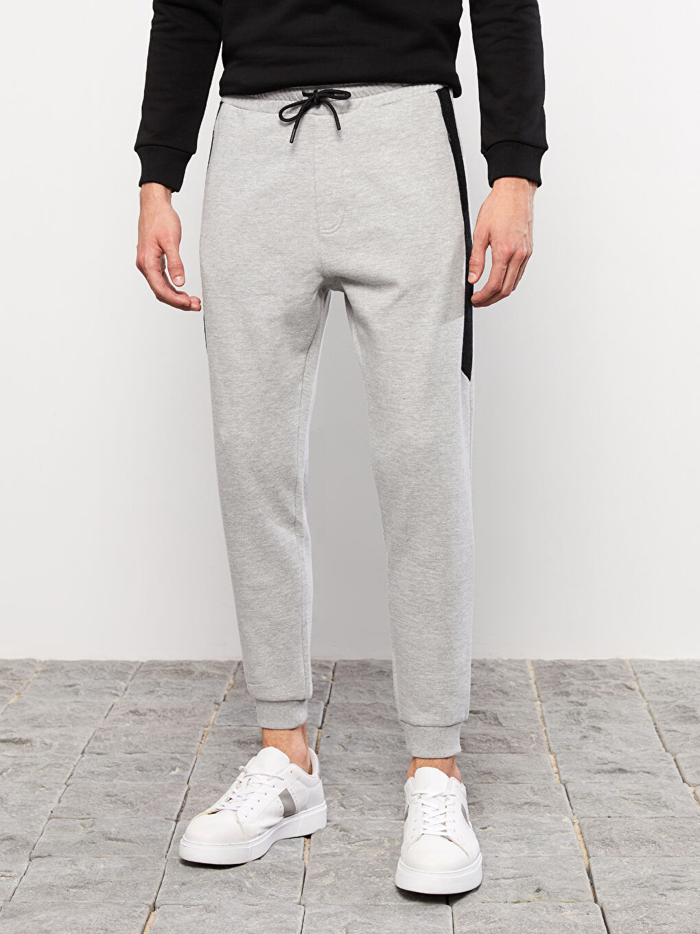 Slim Fit Men's Thick Jogger Sweatpants-2