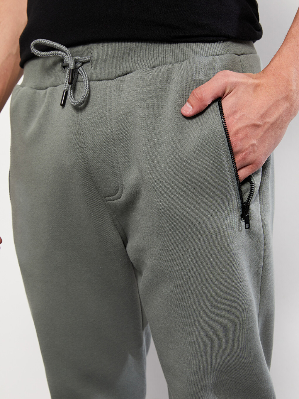 Slim Fit Men's Thick Jogger Sweatpants-2