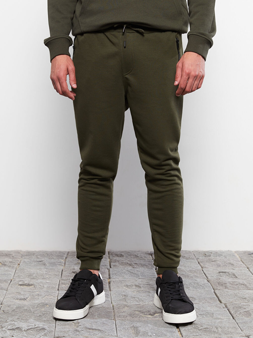 LCW Casual Haki Slim Fit Erkek Jogger Eşofman Altı - 4