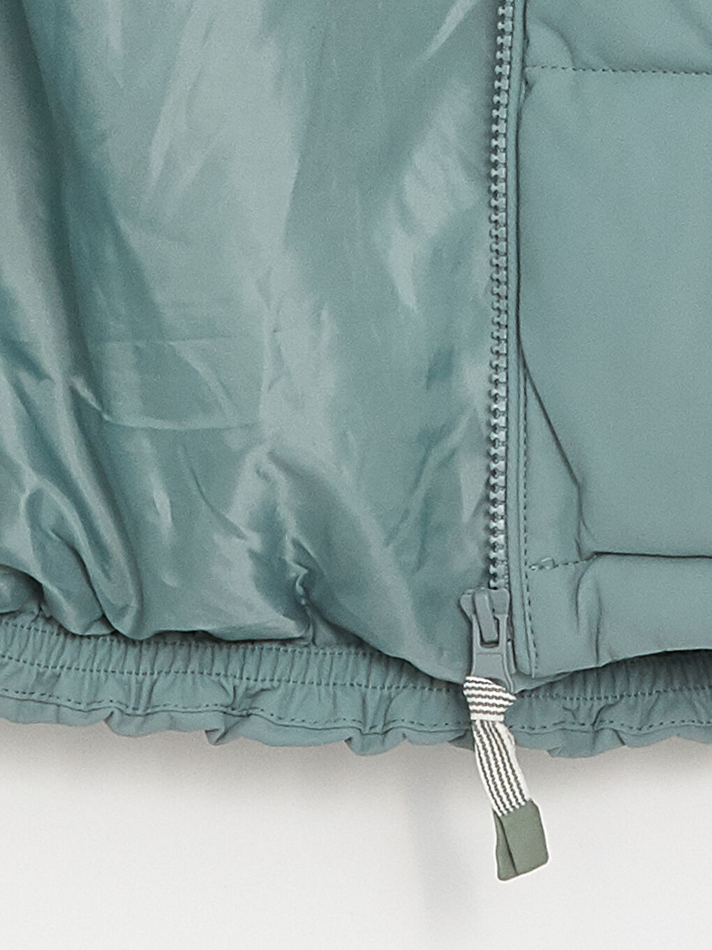 Geacă Matlasată cu Guler Tip Pâlnie pentru Femei-7