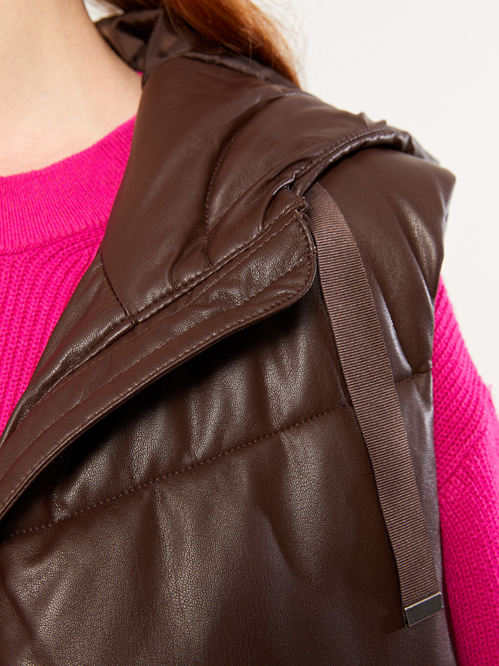 Women's Hooded Plain Puffer Gilet-3