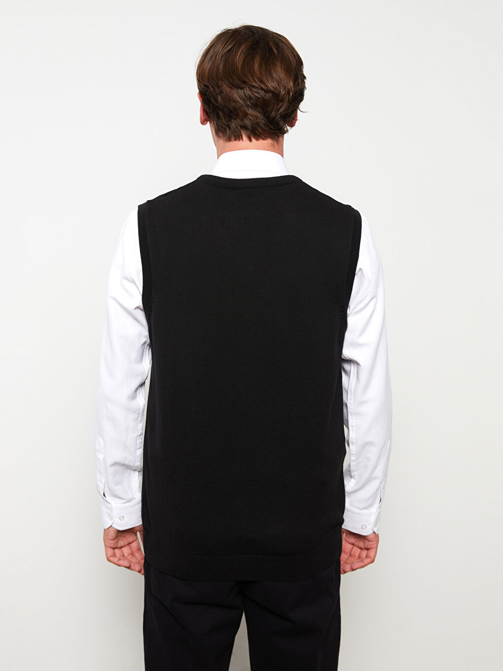 LCWAIKIKI Classic Standard Fit V Neck Men's Knitwear Sweater Vest -W20932Z8-CVL