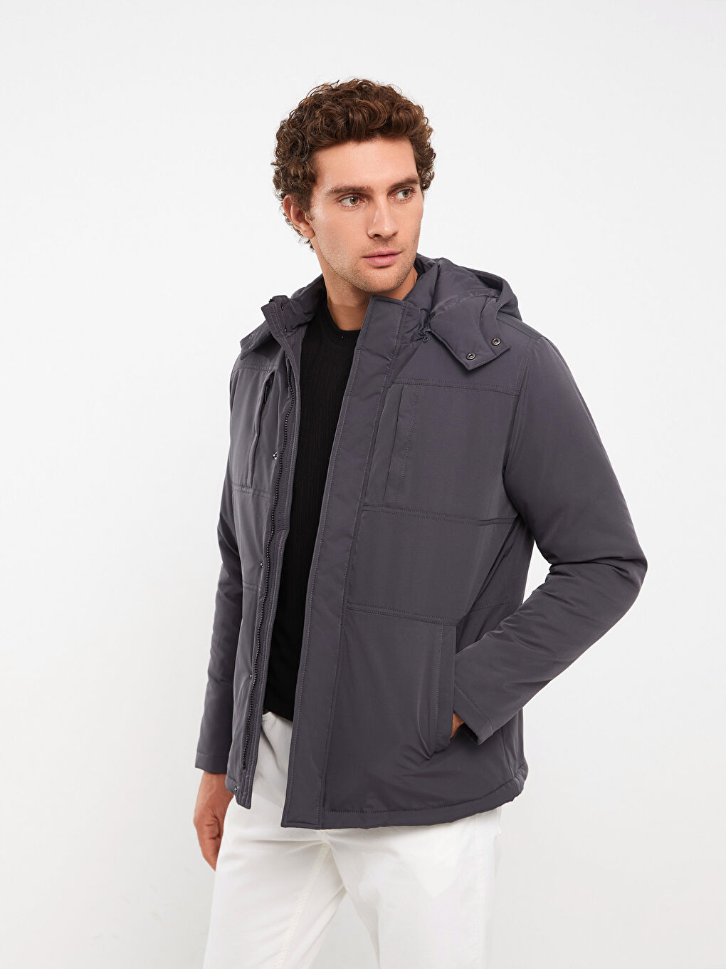 Gri Standart Kalıp Kapüşonlu Erkek Mont