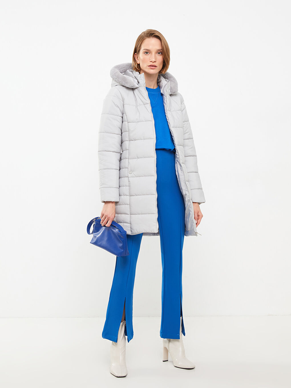 Gri Kadın Kapüşonlu Düz Şişme Mont