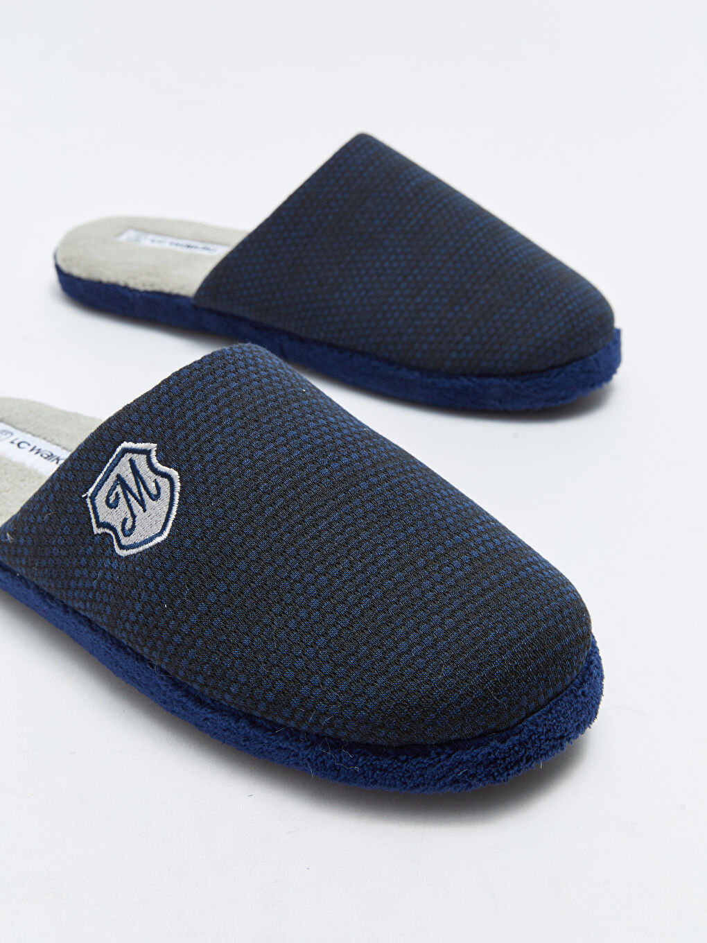 მოქარგული დახურული წინა მამაკაცის სახლის ჩუსტები-2