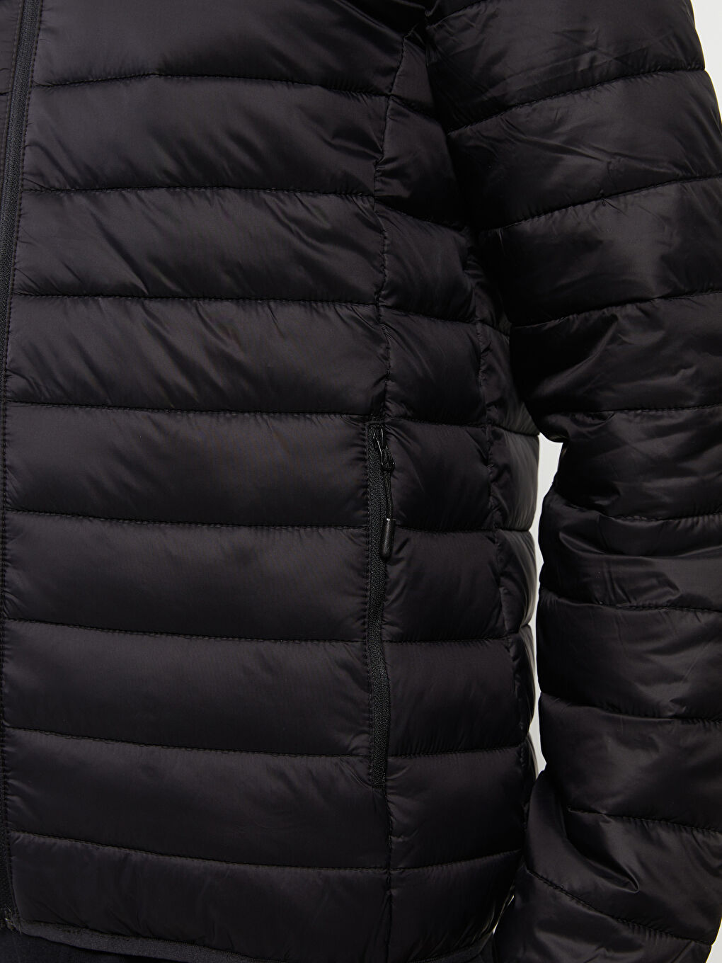 Standard Fit Funnel Neck Men's Puffer Coat-3