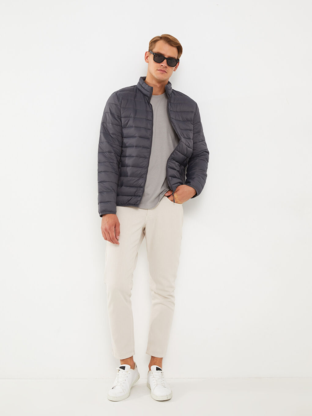 Gri Standart Kalıp Dik Yaka Erkek Şişme Mont