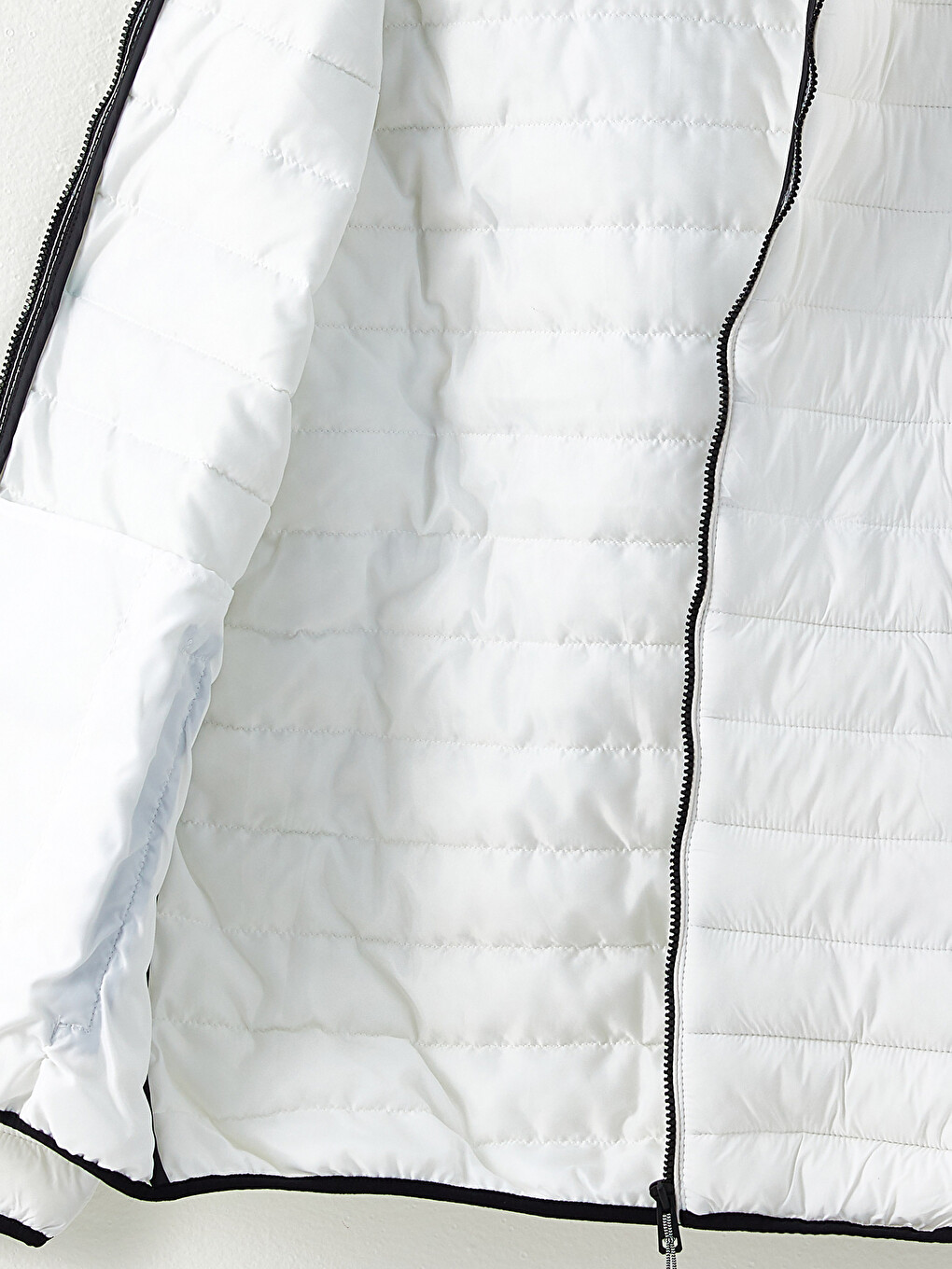 Manteau Bouffant À Capuche Coupe Standard Pour Hommes-8