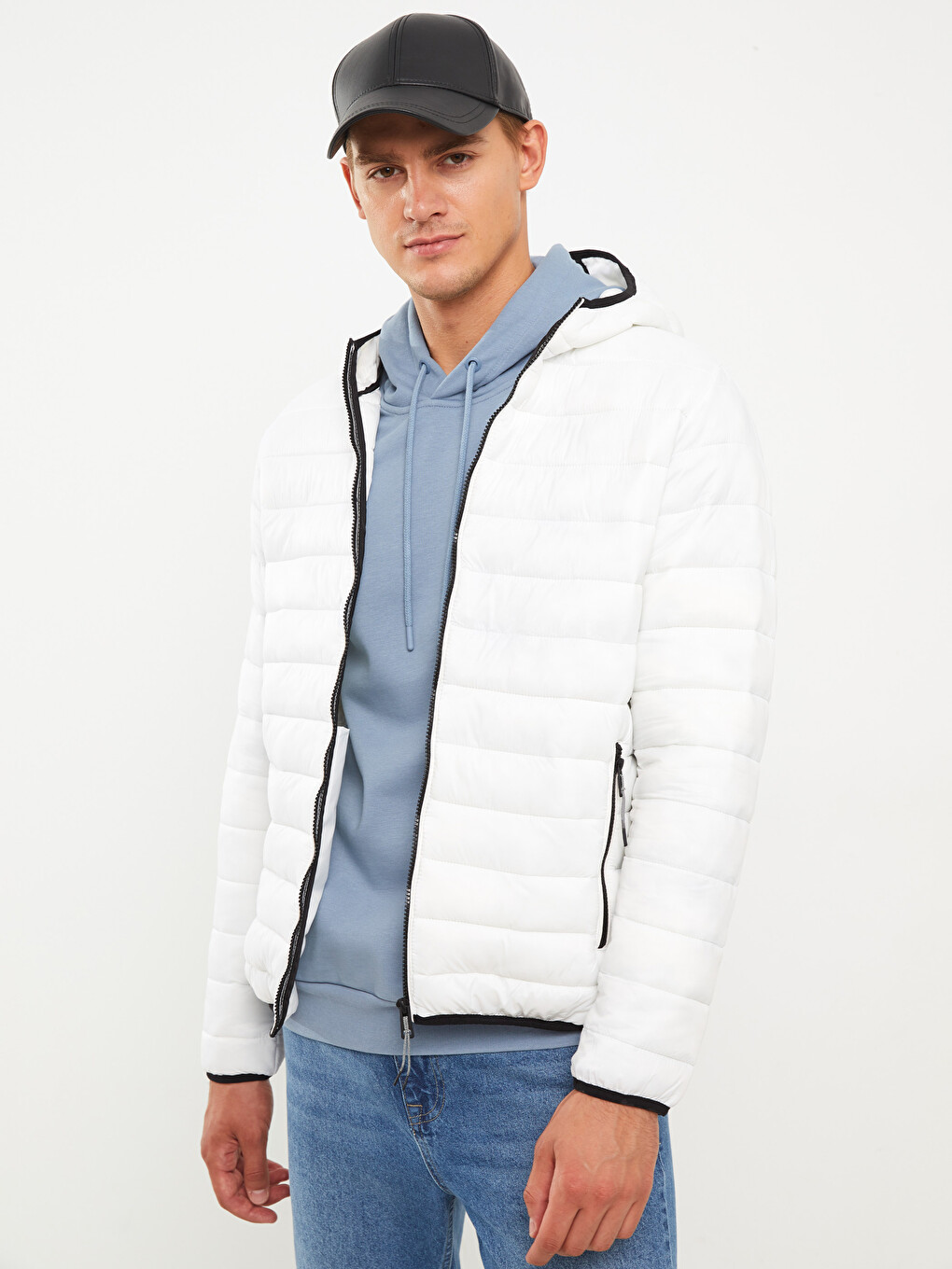 Manteau Bouffant À Capuche Coupe Standard Pour Hommes-1
