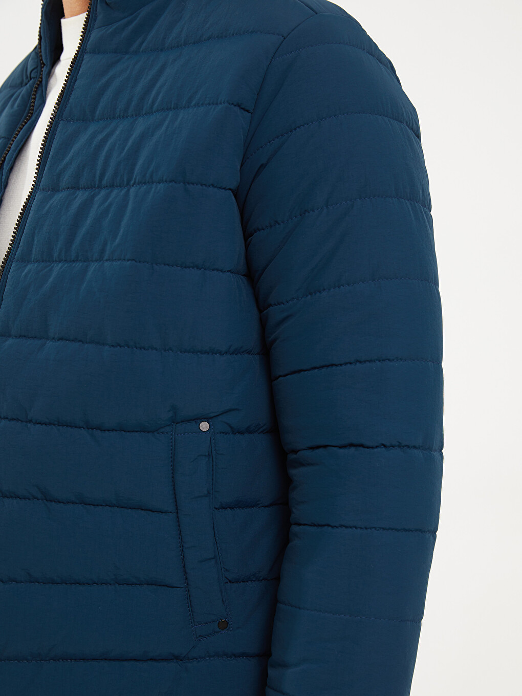 Standard Fit Funnel Neck Men's Puffer Coat-3