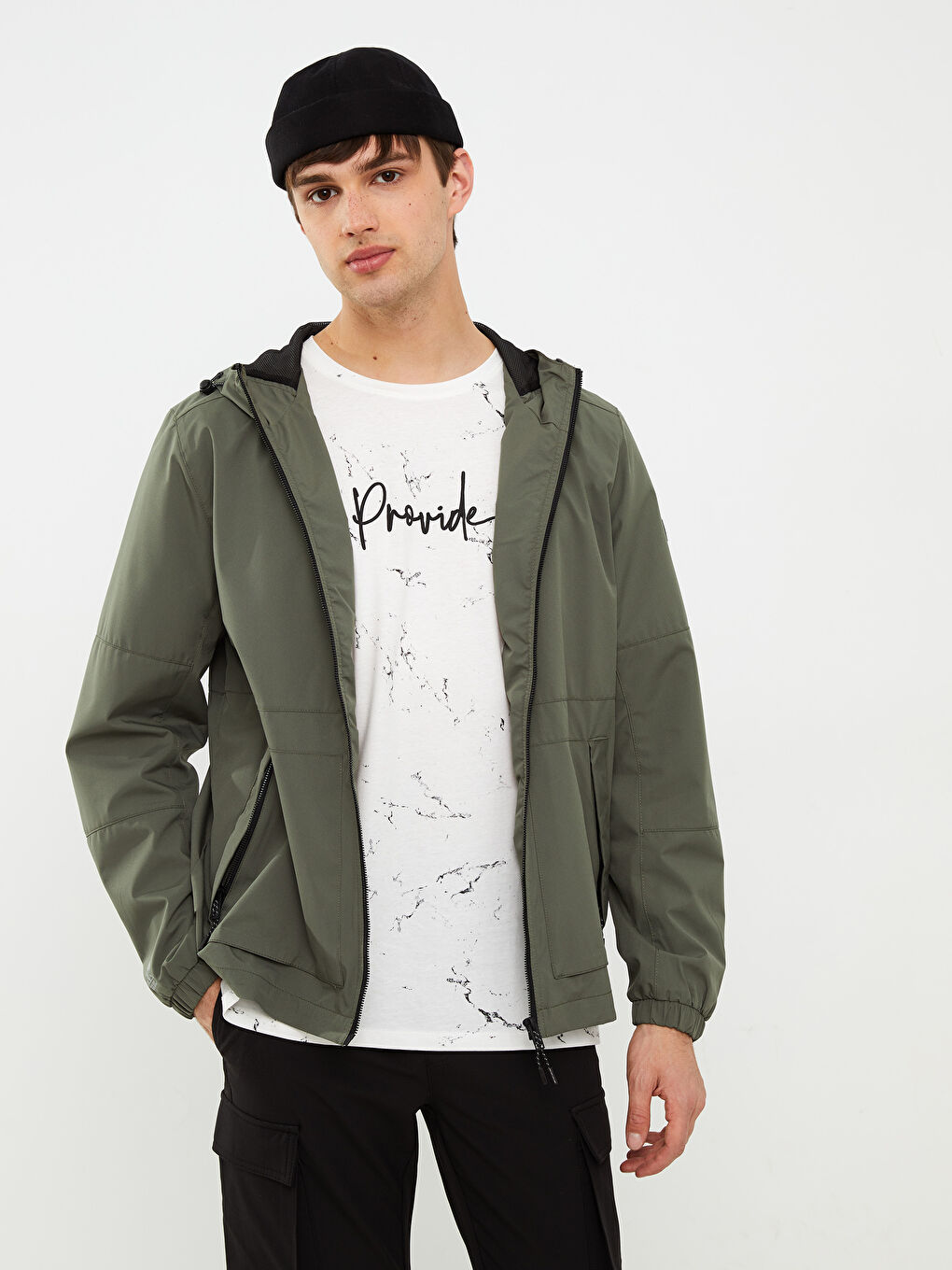 Standard Fit Hooded Thin Men's Raincoat -W21087Z8-J1Y
