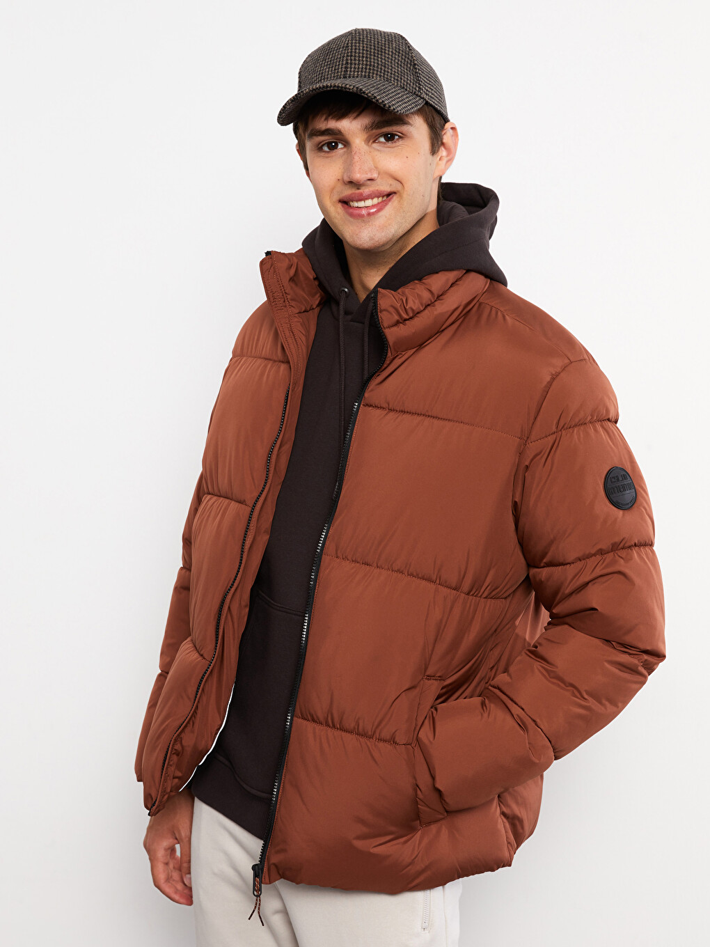 Pallto Puffer Me Prerje Të Relaksuar Me Jakë Të Ngritur Për Burra-2