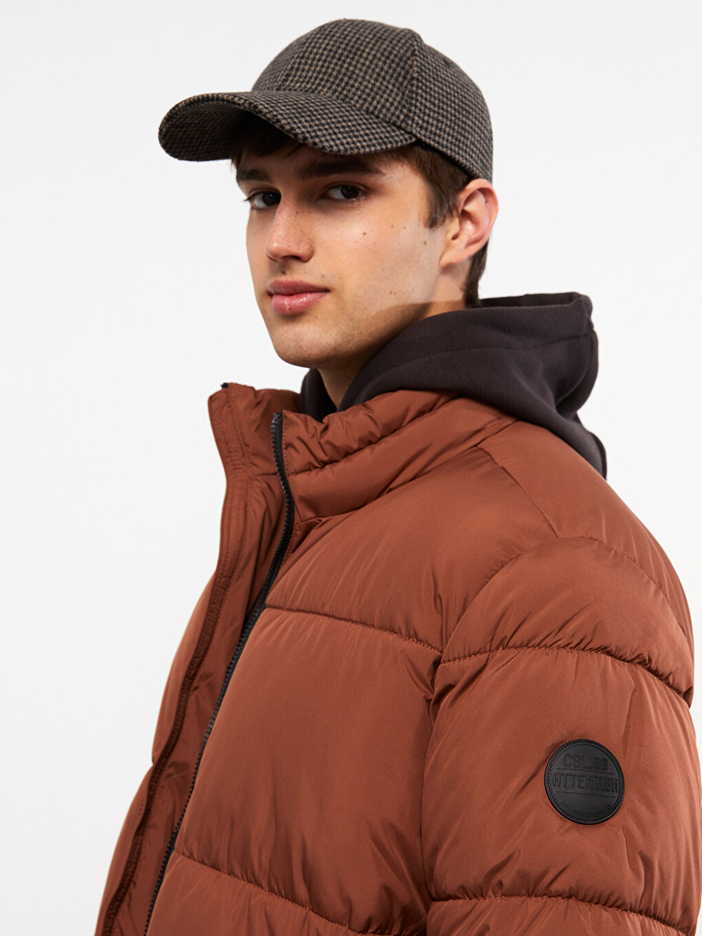 Pallto Puffer Me Prerje Të Relaksuar Me Jakë Të Ngritur Për Burra-4