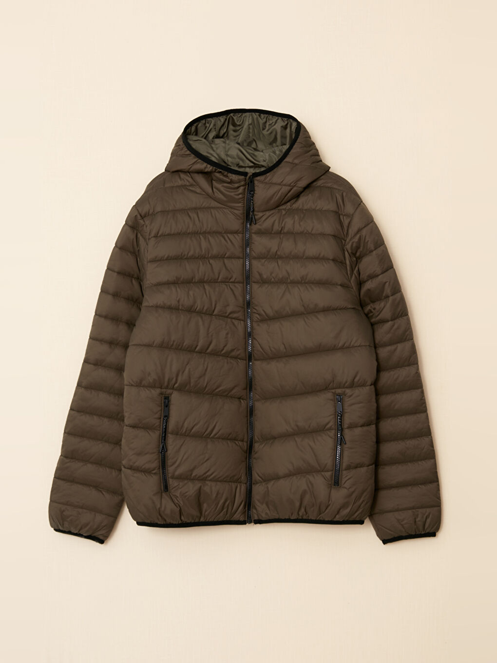 LCW Casual Schlank Geschnittener Kapuzen-Steppmantel für Herren -W21093Z8-HCZ