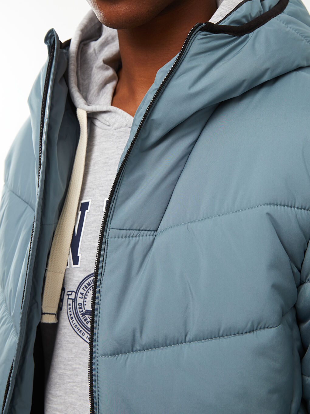 Standard Fit Hooded Men's Puffer Coat-2