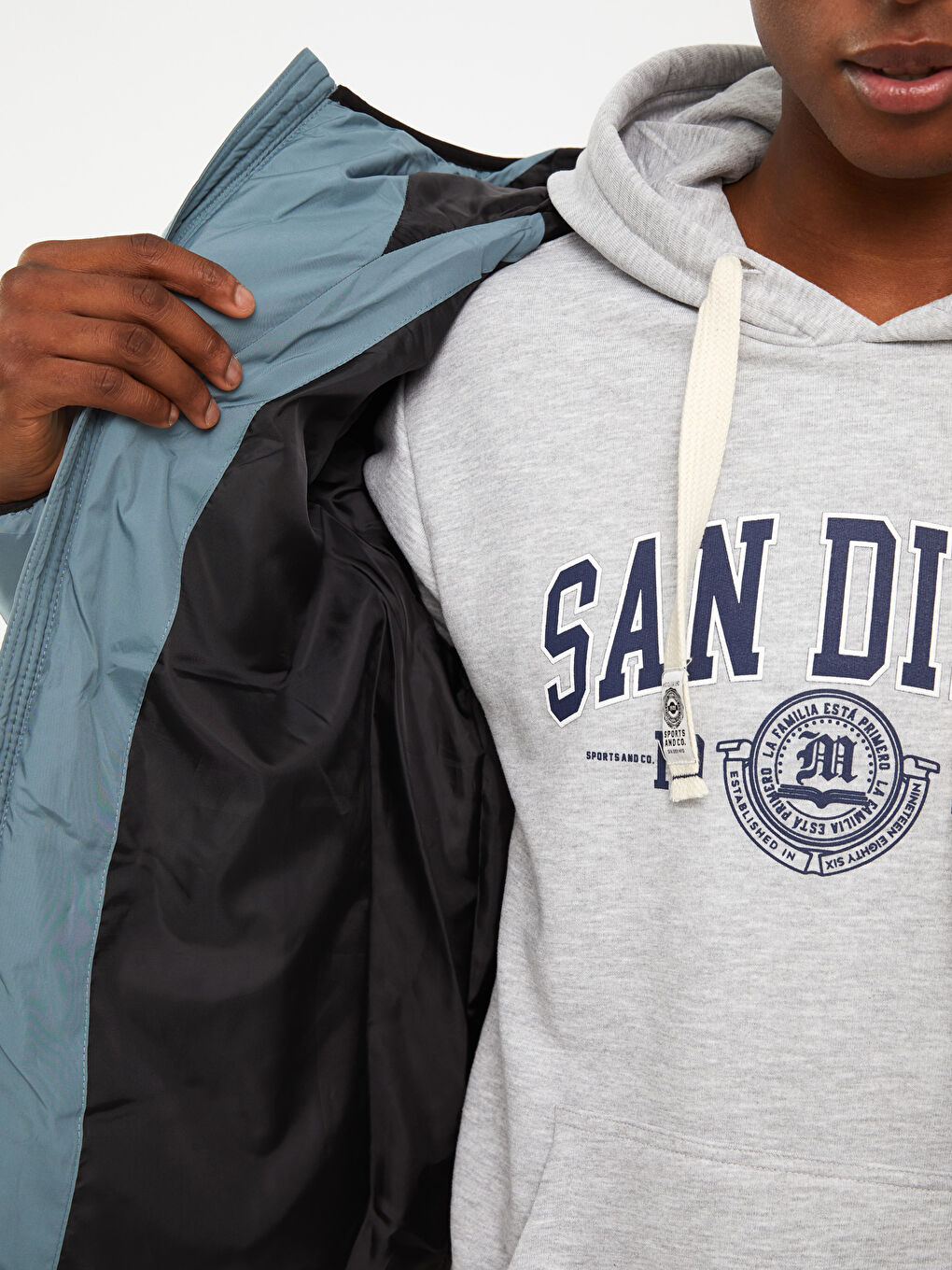 Standard Fit Hooded Men's Puffer Coat-3