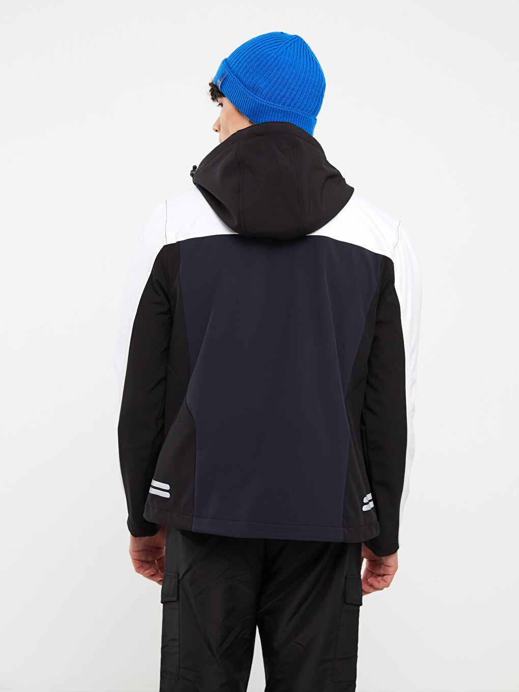 Standart Kalıp Kapüşonlu Erkek Yağmurluk-5