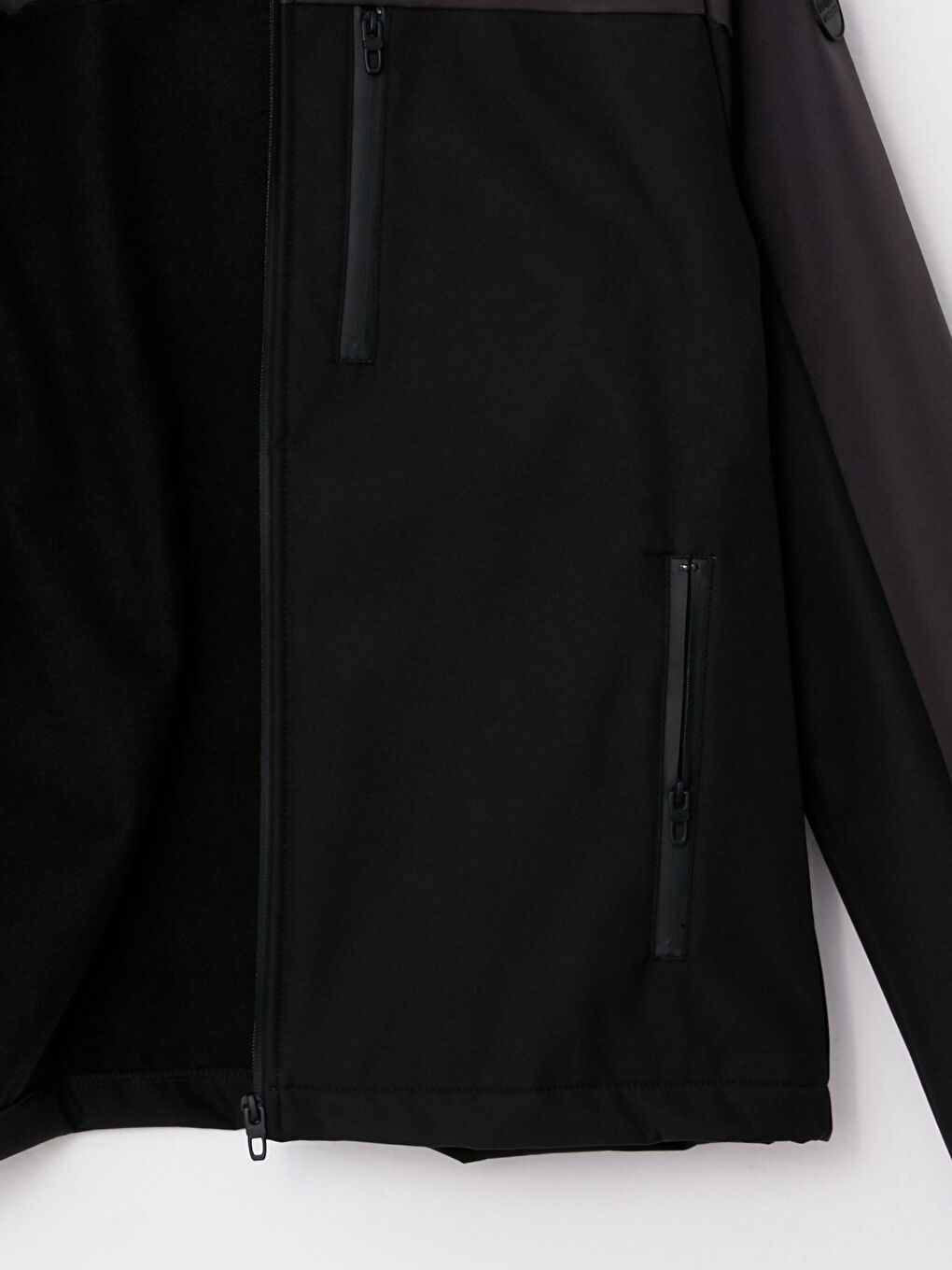 Siyah Standart Kalıp Kapüşonlu Erkek Yağmurluk-5