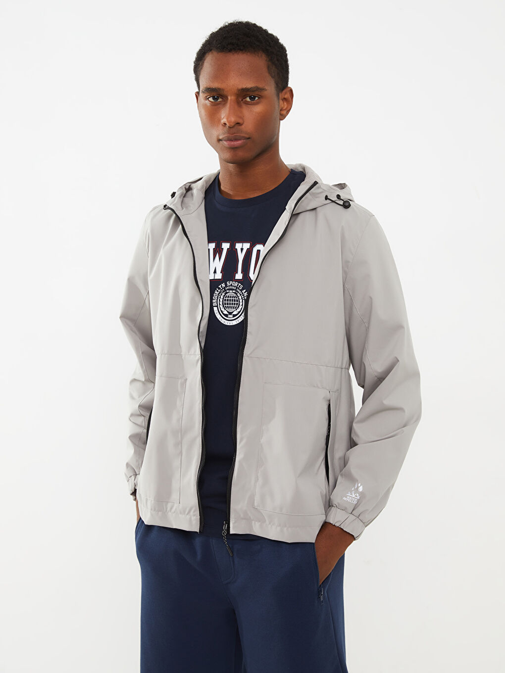 Bej Standart Kalıp Kapüşonlu İnce Erkek Yağmurluk-1