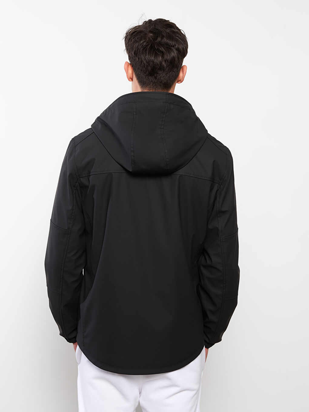 Siyah Standart Kalıp Kapüşonlu Erkek Deri Görünümlü Mont-4