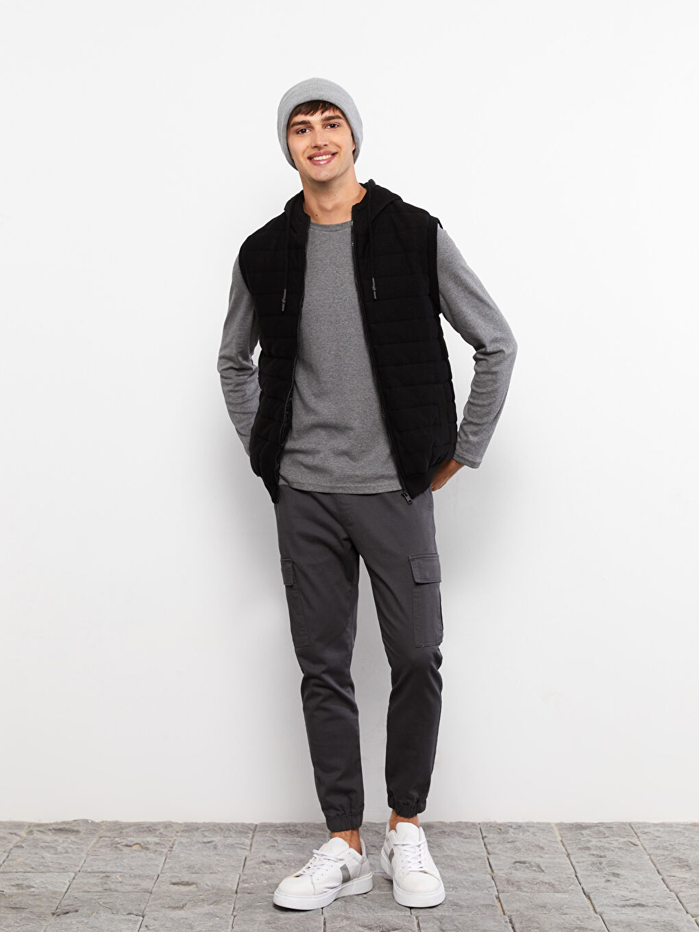 Slim Fit Hooded Men's Knitwear Vest