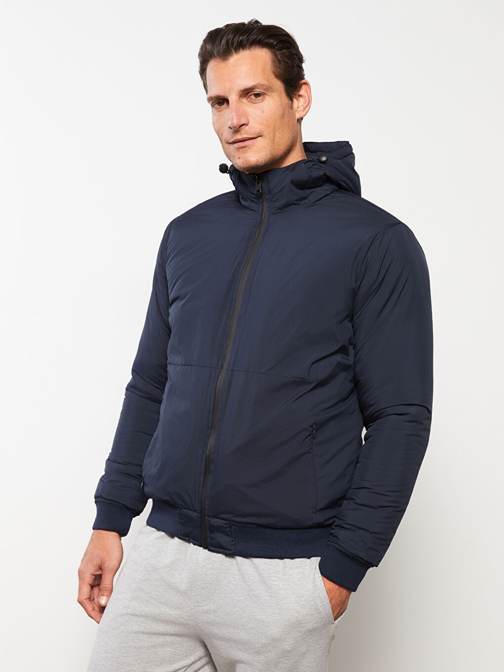 بالطو للرجال بفتحة عادية بكابوش