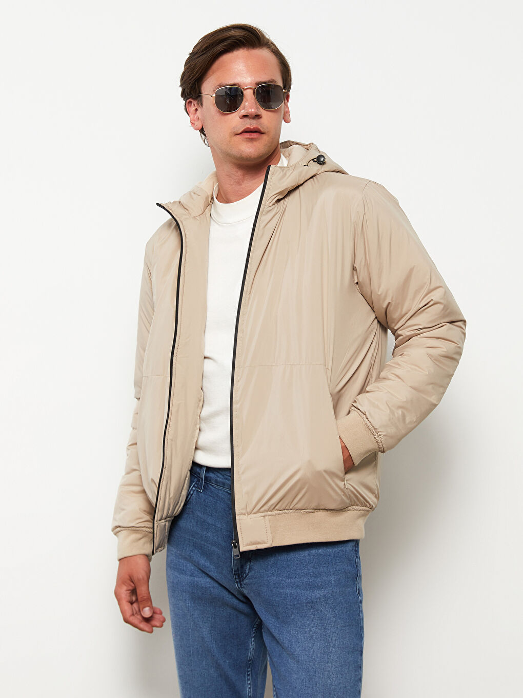 LCWAIKIKI Classic Standard Fit Hooded Men's Coat -W21222Z8-S4M