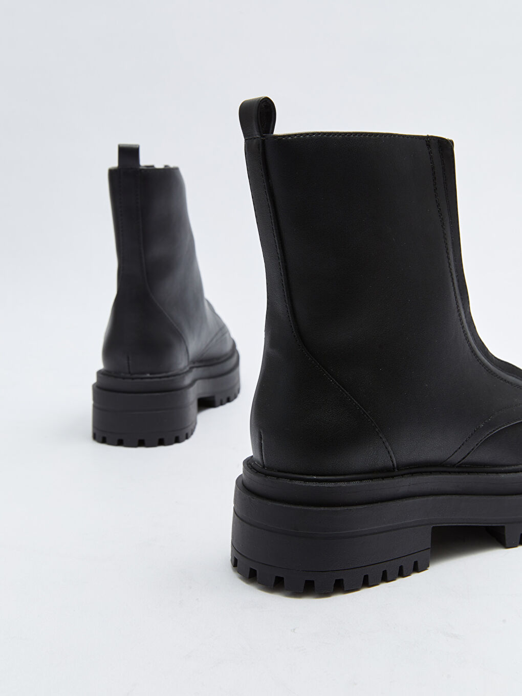 Leather Look Zipper Detailed Women's Boots-4