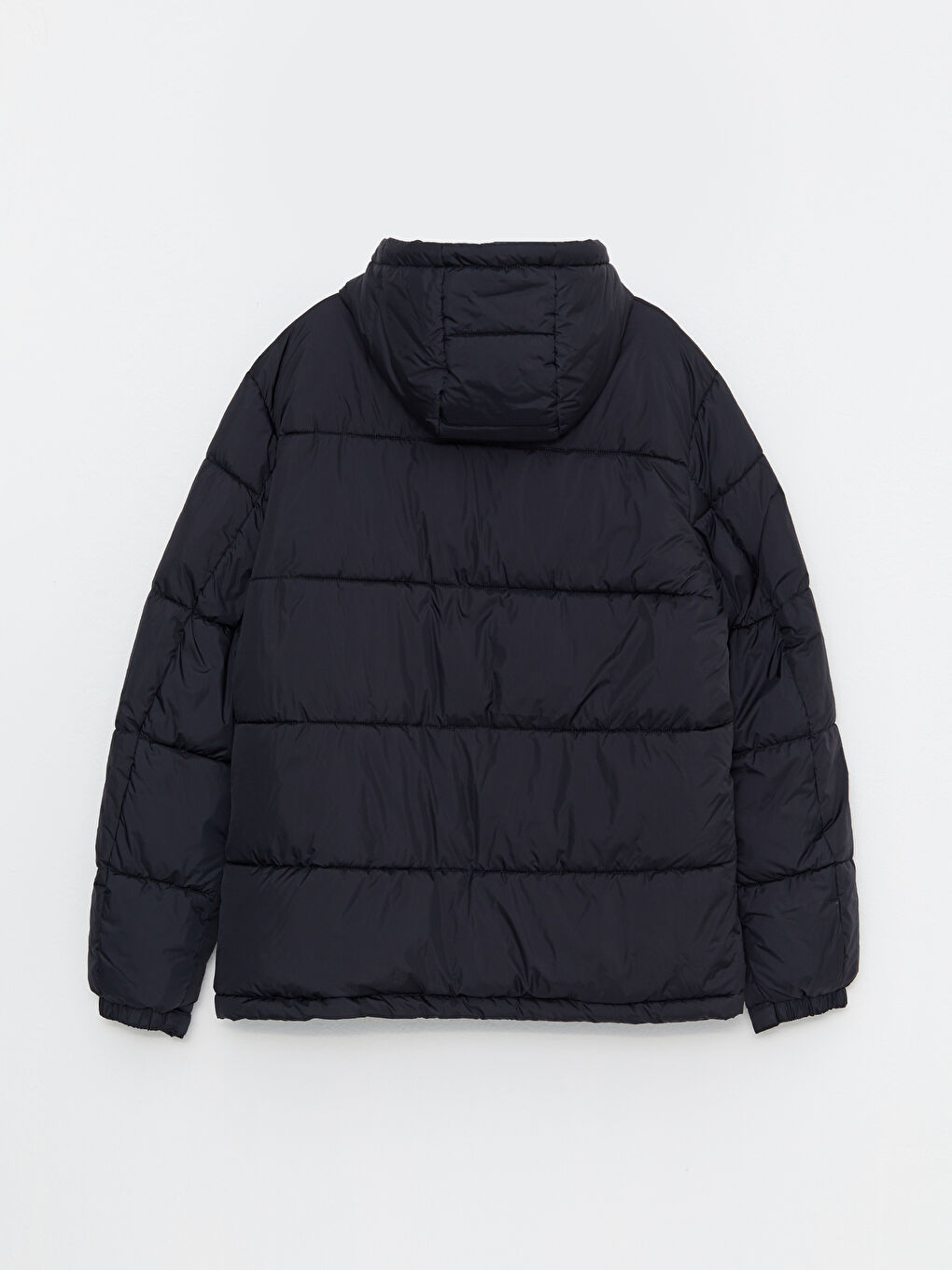 Siyah Standart Kalıp Kapüşonlu Erkek Şişme Mont-6