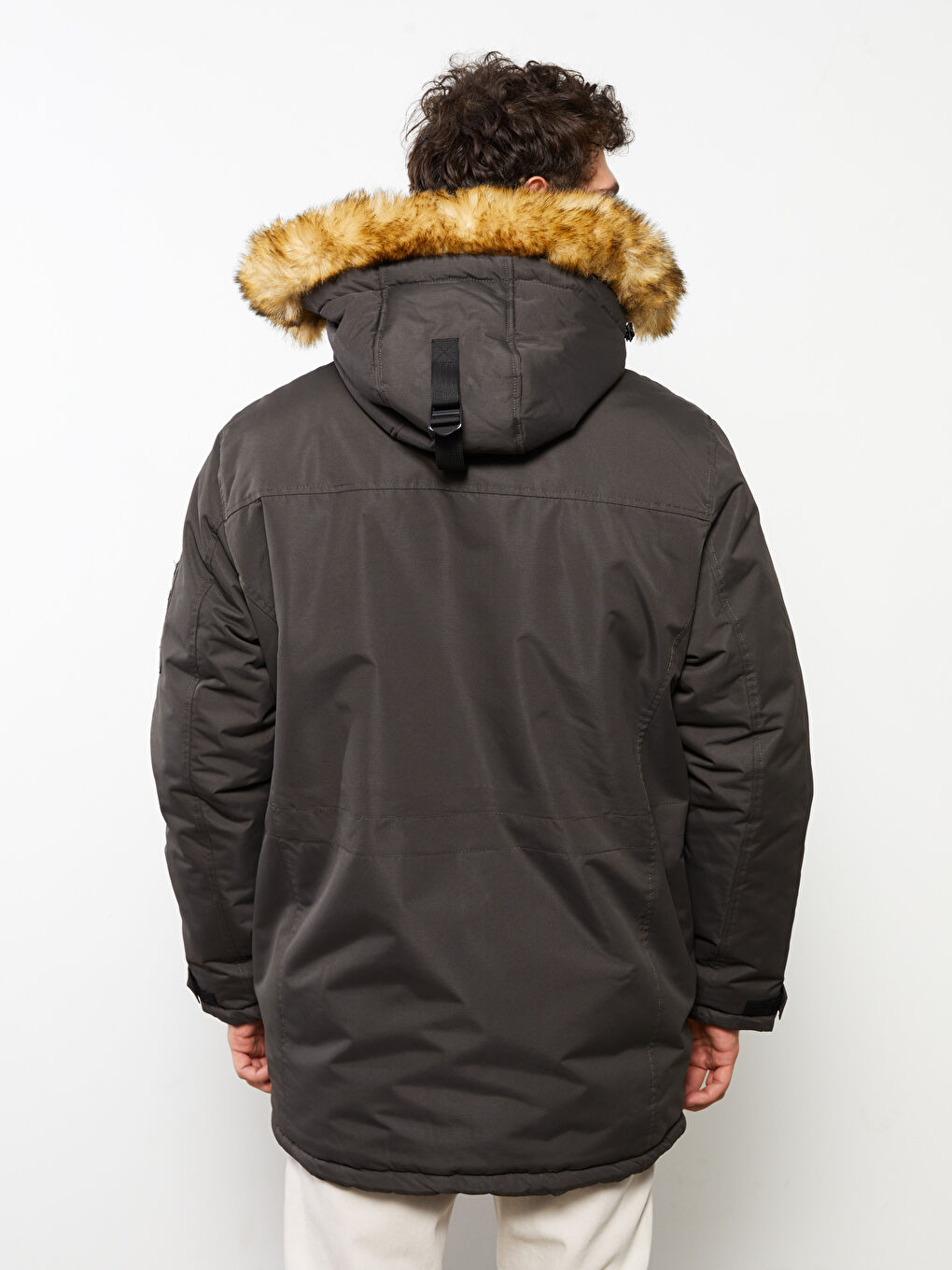 Haki Standart Kalıp Kapüşonlu Erkek Parka-4