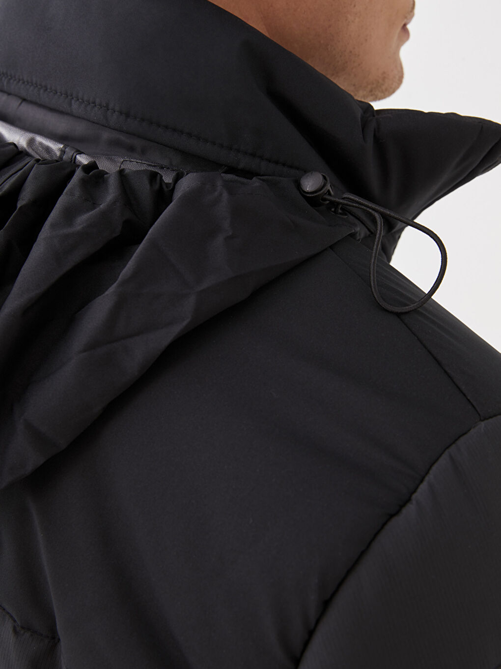 Standard Fit Trichterkragen Herren Steppmantel-10