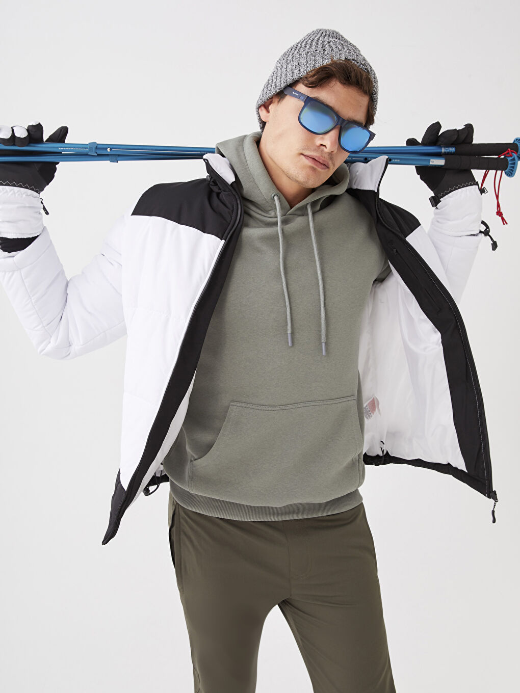 Beyaz Standart Kalıp Dik Yaka Erkek Şişme Mont