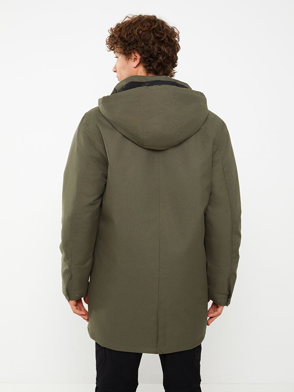Haki Standart Kalıp Kapüşonlu Erkek Mont-5