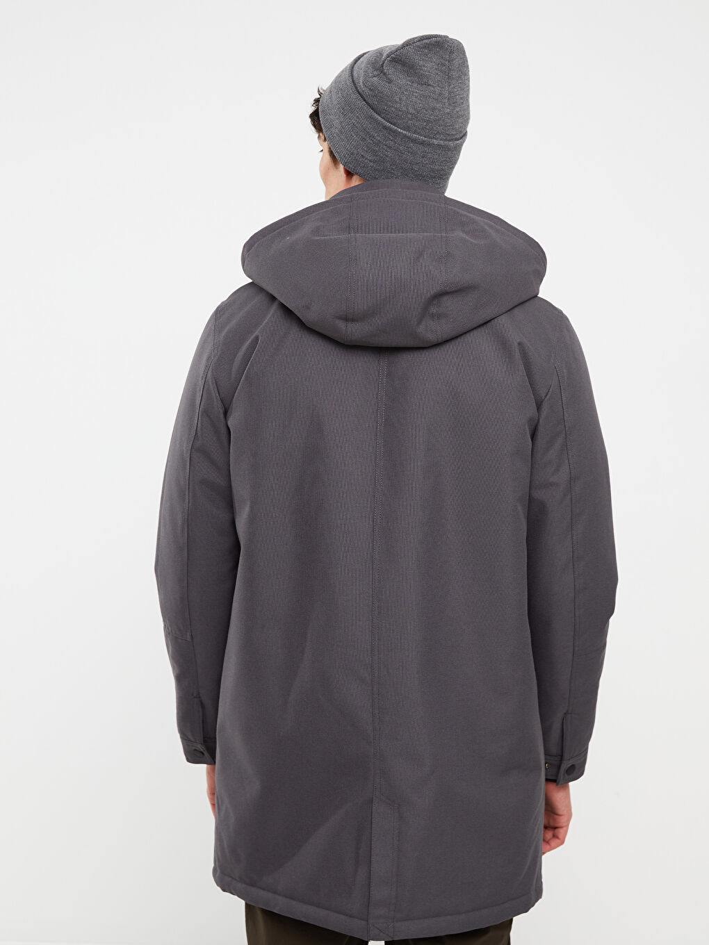 Gri Standart Kalıp Kapüşonlu Erkek Mont-6