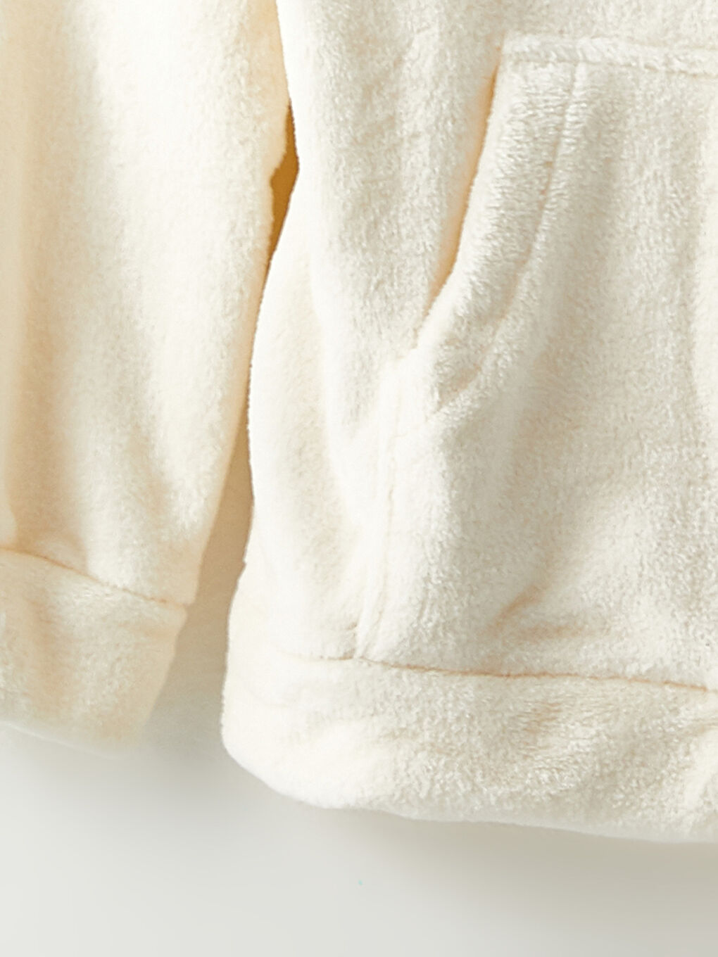 Ekru Kapüşonlu Düz Uzun Kollu Pelüş Kadın Pijama Takımı-8