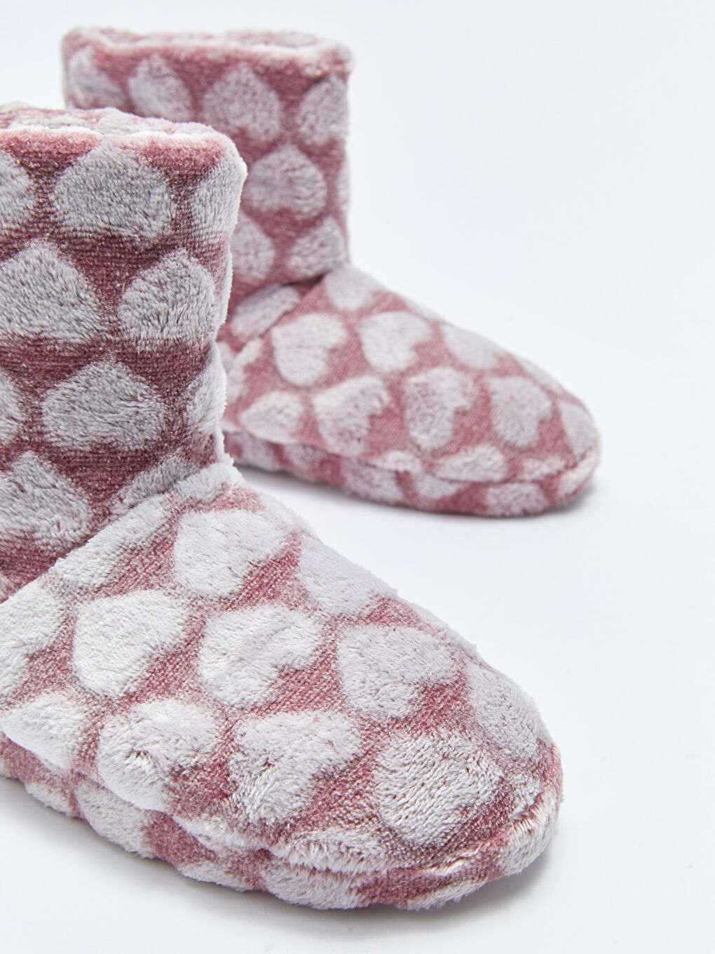 LCW STEPS Herzgemusterte Hausschuhe-Stiefel für Damen -W21436Z8-MA6
