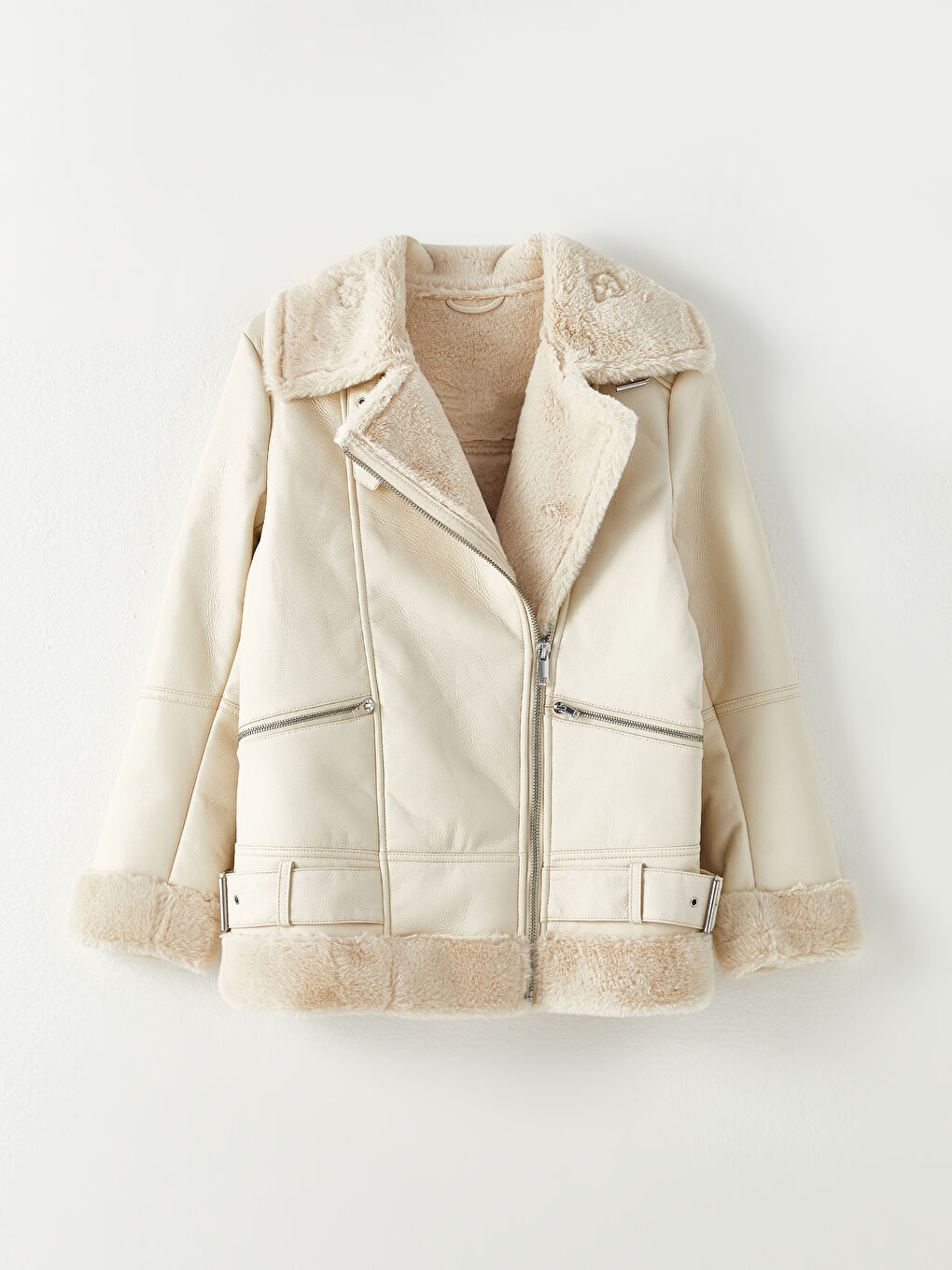 Ekru Kadın Biker Yaka Düz Deri Görünümlü Mont-9