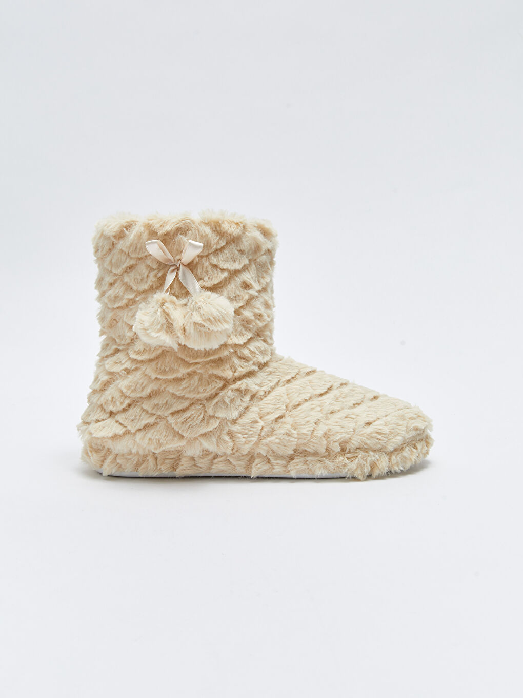 Әйелдерге арналған өрнекті үй бәтеңкесі помпоны бар-1