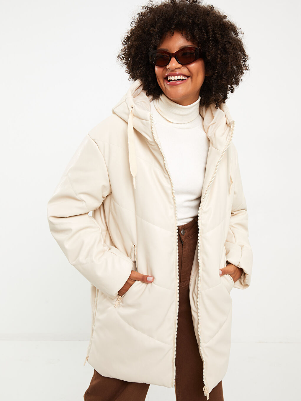 LCW Vision Manteau Bouffant Uni à Capuche pour Femmes -W21493Z8-SB4