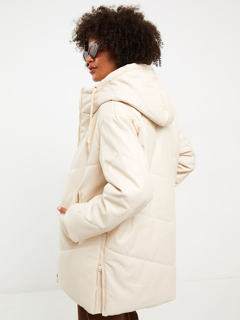 LCW Vision Manteau Bouffant Uni à Capuche pour Femmes -W21493Z8-SB4