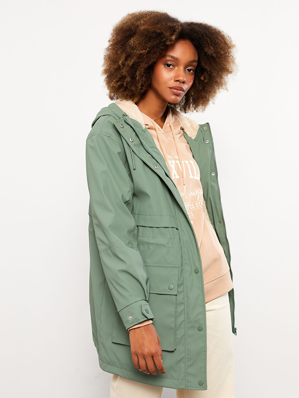 LCW Vision Parka À Capuche Coupe Régulière Manches Longues pour Femmes -W21511Z8-Q9Y