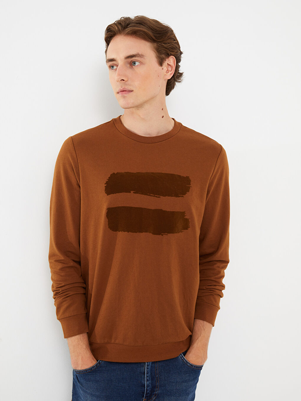 سويت شيرت كم طويل مطبوع بياقة دائرية للرجال-1