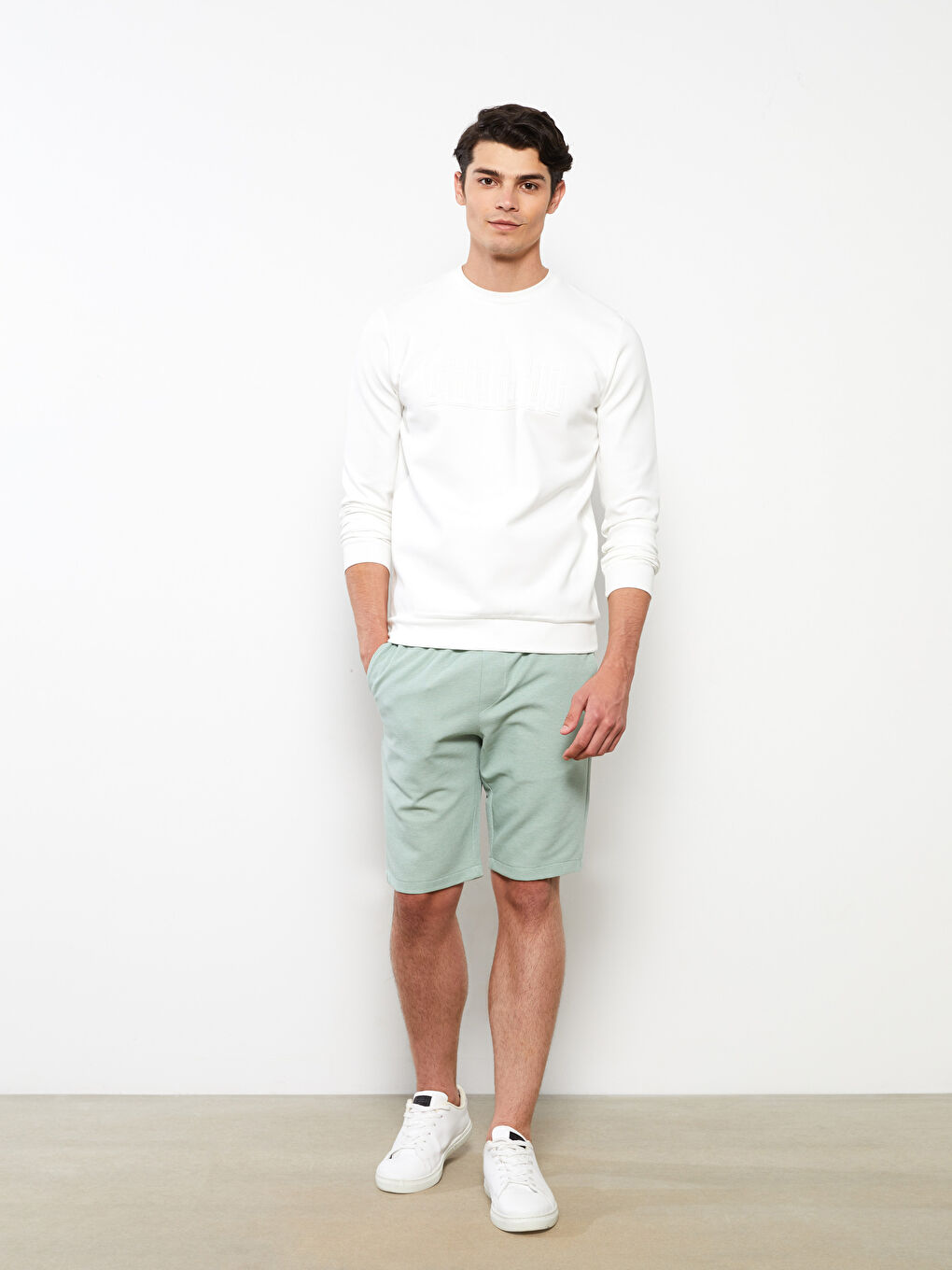 Ekru Bisiklet Yaka Uzun Kollu Baskılı Erkek Sweatshirt-2