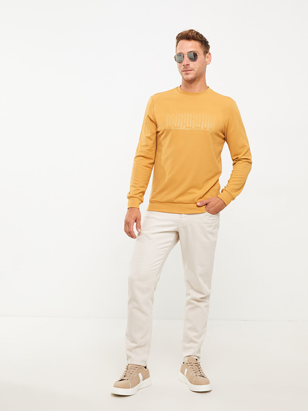 LCW Vision Crew Neck Long Sleeve Printed Men's Sweatshirt -W21539Z8-J5P
