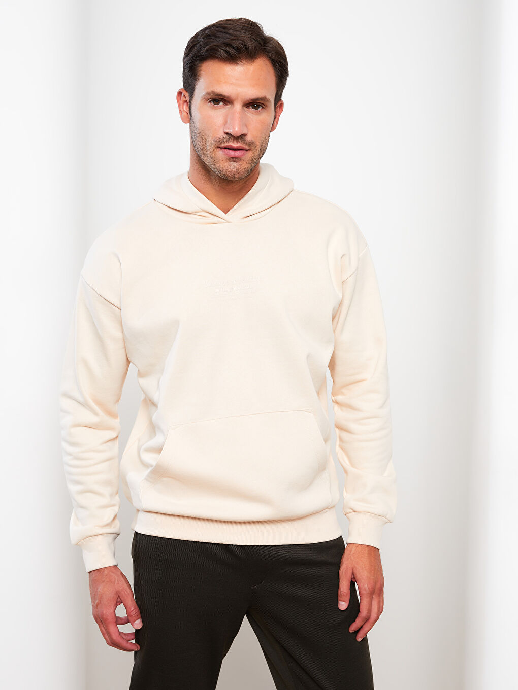 Bej Uzun Kollu Baskılı Erkek Kalın Hoodie