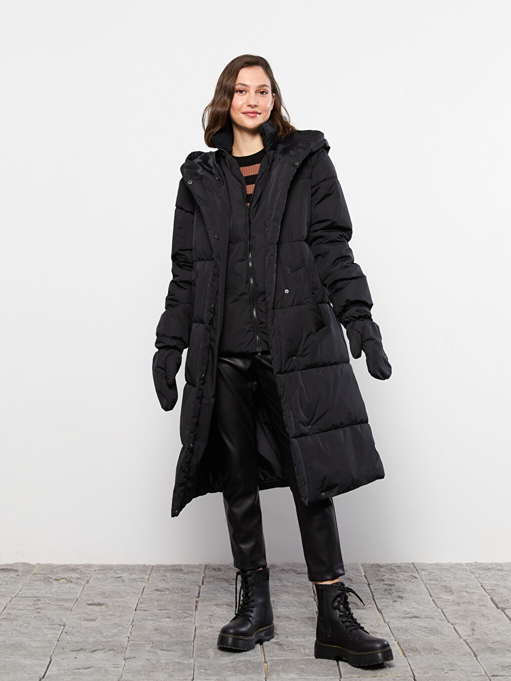 Hooded Plain Long Sleeve Women's Down Jacket and Gloves